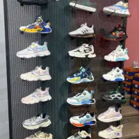 کفش و کتانی بچگانه