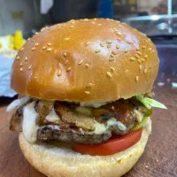 کارگر ساده و ماهر فست فود