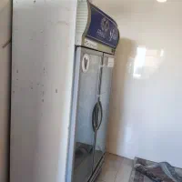 ویترین یخچالی