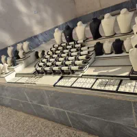 مانکن طلاونقره وبدلیجات