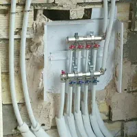 لوله کش ساختمان و نصاب پمپ