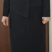 کت و دامن بلند مشکی سایز ۴۲