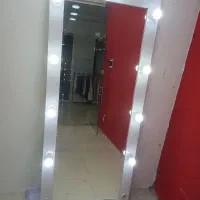 آیینه قدی لامپ دار