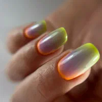 تخفیف در آموزش کاشت ناخن