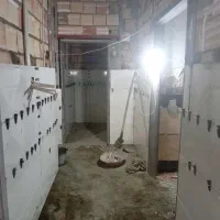 کارگر ماهر اسکوپ و دوغاب ریز سنگ کاری