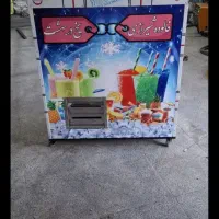 دستگاه یخ در بهشت و فالوده شیرازی