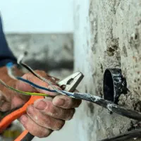 آب ‌و برق ساختمان (برق کشی و لوله کشی آب)