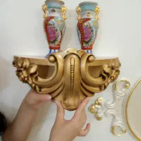 دیوار کوب کنار سالنی انتیک روتختی مجسمه گلدان