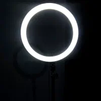 رینگ لایت|صوتی و تصویری|رشت, منظریه|دیوار