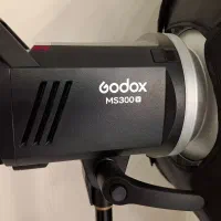نور godox مدل ms300 در حد نو|دوربین عکاسی و فیلم‌برداری|تهران, میدان ولیعصر|دیوار