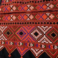 پارچه و چادر. زی آستین