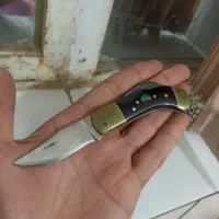 چاقو دنده ای کهنه.سالم و محکم.