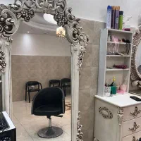 آینه و کنسول ۲عددویک عدد تخت وصندلی و آینه قدی