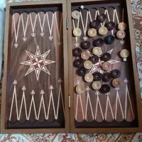 2 شطرنج بازی و نرد دست ساز چوبی قدیمی
