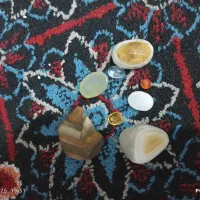 تعدادی سنگ عقیق نباتی و عقیق سلیمانی و بابا قوری