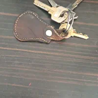 کلید پیدا شده|اشیا|فیروزآباد (فارس), |دیوار