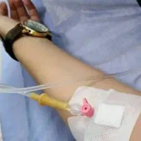 وصل سرم و وصل سوند وتزریقات و پانسمان ۲۴ ساعته