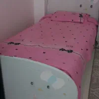 تخت عروسکی کیتی