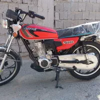 موتور سیکلت 200