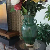 گل و گلدان به همراه پایه