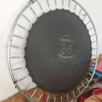 ترامپولین و استخر توپ و تاب