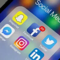 ۲ نفر دانشجو برای کار در اینستاگرام