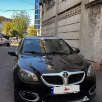 برلیانس ۳۲۰ کراس موتور بزرگ