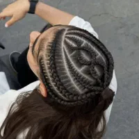 آموزش تخصصی و خدمات حرفه‌ای بافت مو در زنجان