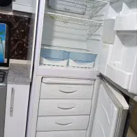 یخچال فریزر شیک و سالم