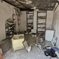 انبار یا مغازه دربسته