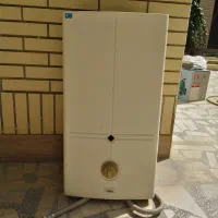 آبگرمکن دیواری B3215i فقط ۵ ماه استفاده شده