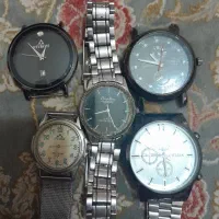 ساعت سالم و خراب