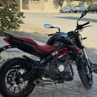 بنلی ۳۰۰ جفت سیلندر