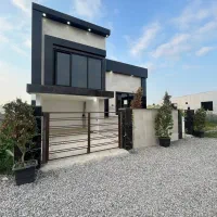 ویلا-نیم-پیلوت