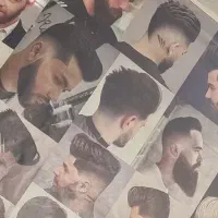 نیازمند به یک استاد کار آرایشگر مردانه