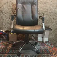 صندلی مدیریتی پایه استیل