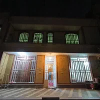 فروش-ویلایی-3خواب-دو-طبقه-درب-از-ساختمان