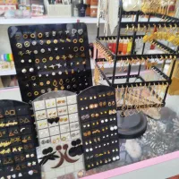 انواع بدلیجات مجسمه عطر اودکلن ارایشی هدیه باگس|بدلیجات|اصفهان, بهارانچی|دیوار