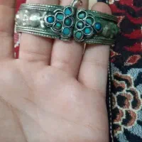 عتیقه قدیمی با سنگ فیروزه خیلی قدیمی