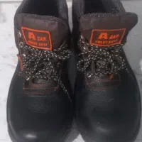 کفش ایمنی و کار