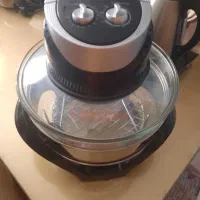 تعدادی لوازم برقی اشپزخانه