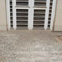 درب حیاط آهنی