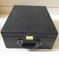 جعبه کادویی وتعدادی سبد