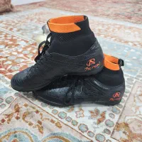 کفش فوتبالی مدل پرو اکشن