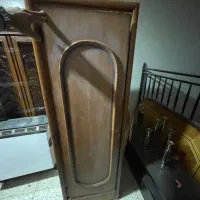 مقداری اثاثیه منزل|مبلمان خانگی و میز عسلی|پیر بکران, |دیوار