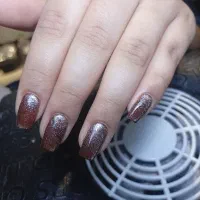 انجام انواع خدمات کاشت ناخن و آموزش کاشت ناخن|خدمات آرایشگری و زیبایی|بم, |دیوار