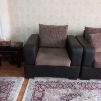 مبل ۷ نفره چرم و پارچه تمیز|مبلمان خانگی و میز عسلی|رشت, فلسطین|دیوار