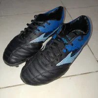 کفش فوتبال چمن سایز 38.39