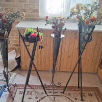 گلدان ایستاده