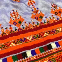 دوزندهام|لباس|دلگان, |دیوار